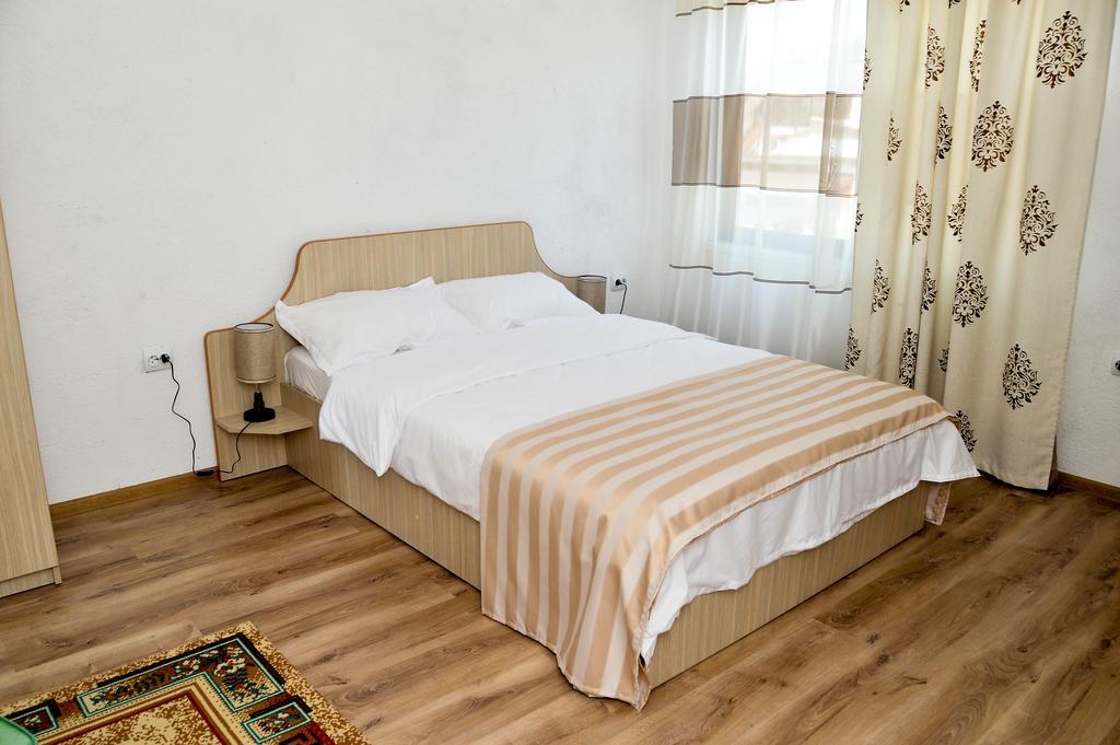 Collias Hotel โฮเรซู ภายนอก รูปภาพ